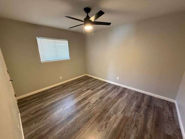 Building Photo - Beautiful 3 Bedroom House in Plano