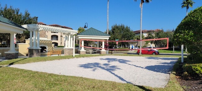 Building Photo - Comfortable and Spacious 3 bedroom 2 Bath ...