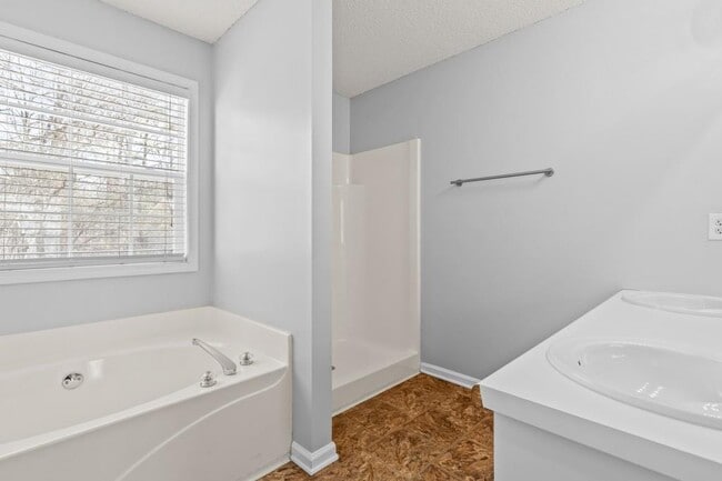 Building Photo - 1707 Mountain Fort Way