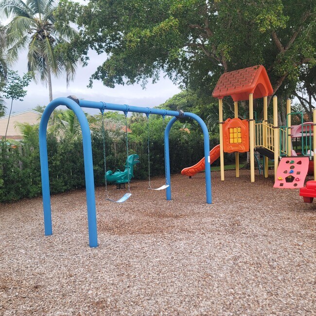Building Photo - 15702 E Waterside Cir