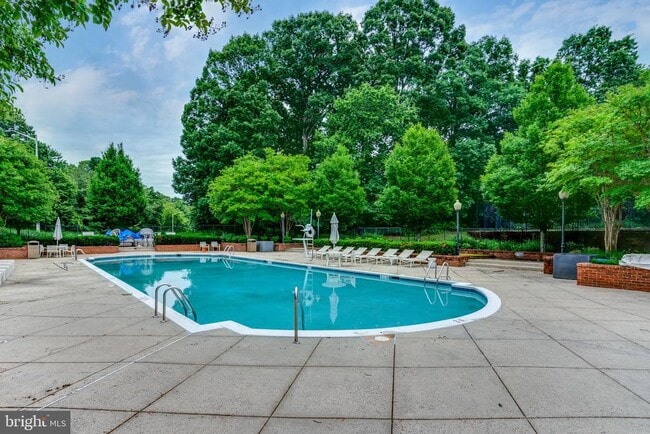 Building Photo - 4307 Chariot Ct