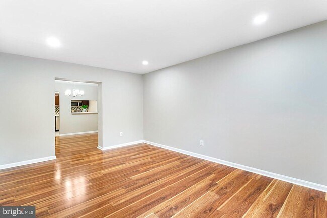 Building Photo - 6155 Edsall Rd