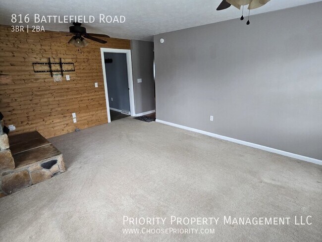 Building Photo - 3BR 2BA Single Family Home, Ft Defiance