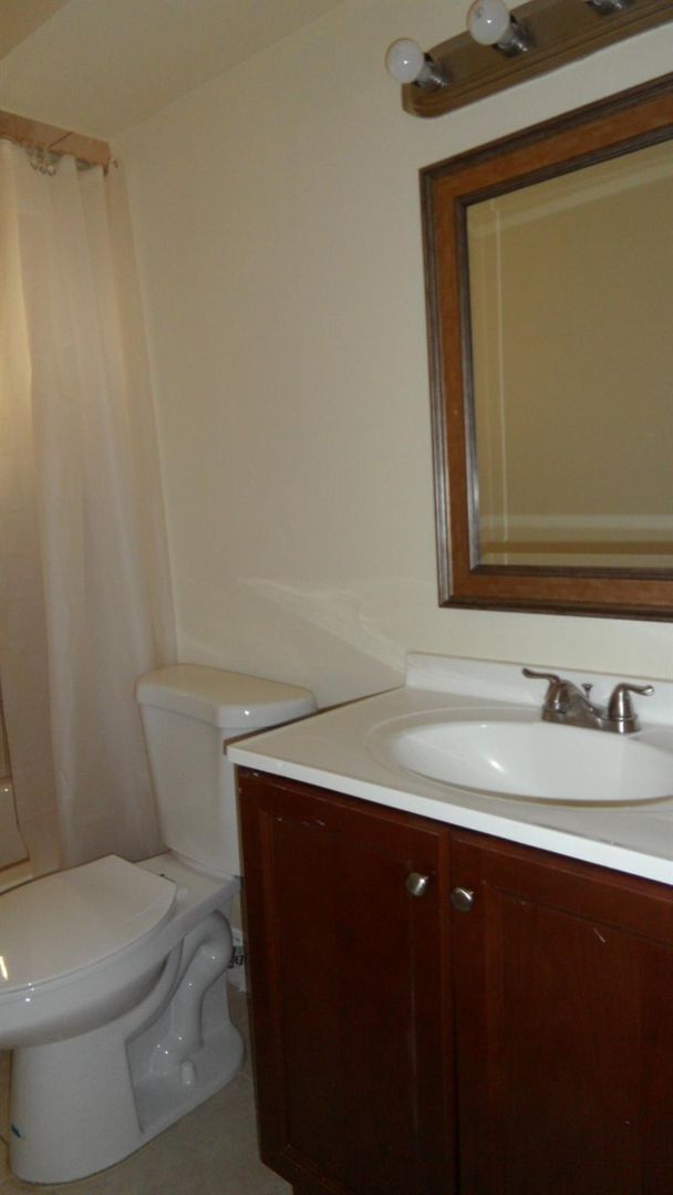 Building Photo - 9100 NW 26th Pl