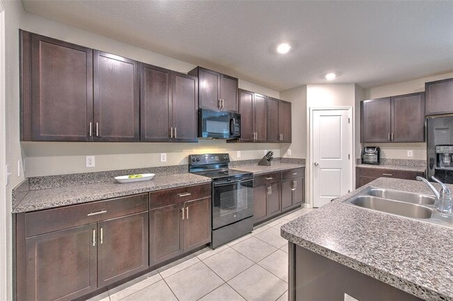 Building Photo - 10210 White Linen Ave