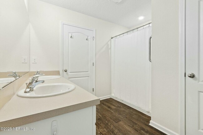 Building Photo - 254 Seville Pkwy