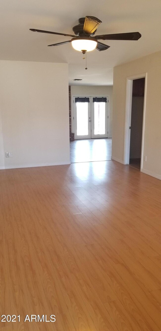 Building Photo - 3825 W Libby St