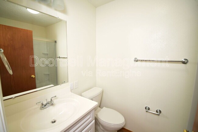 Building Photo - 36509 East 71st St S