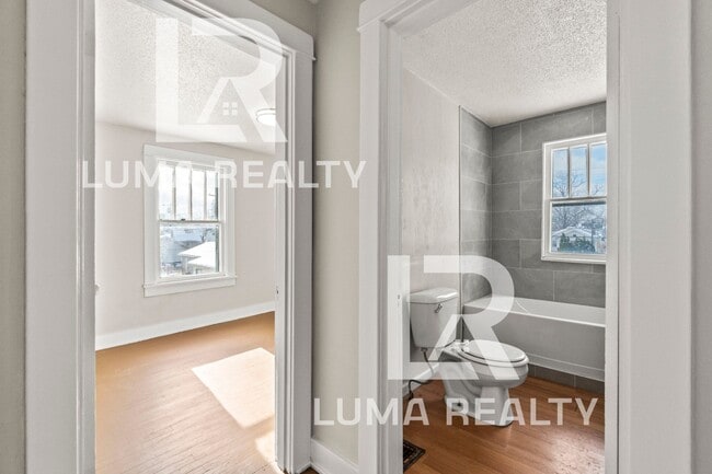 Building Photo - 1139 Pursell Ave