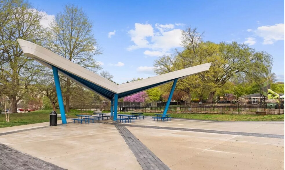 Building Photo - 4491 MacArthur Blvd NW