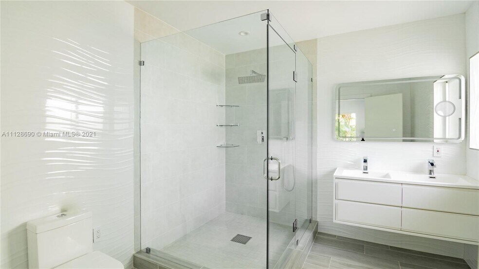 Building Photo - 10 Prospect Dr