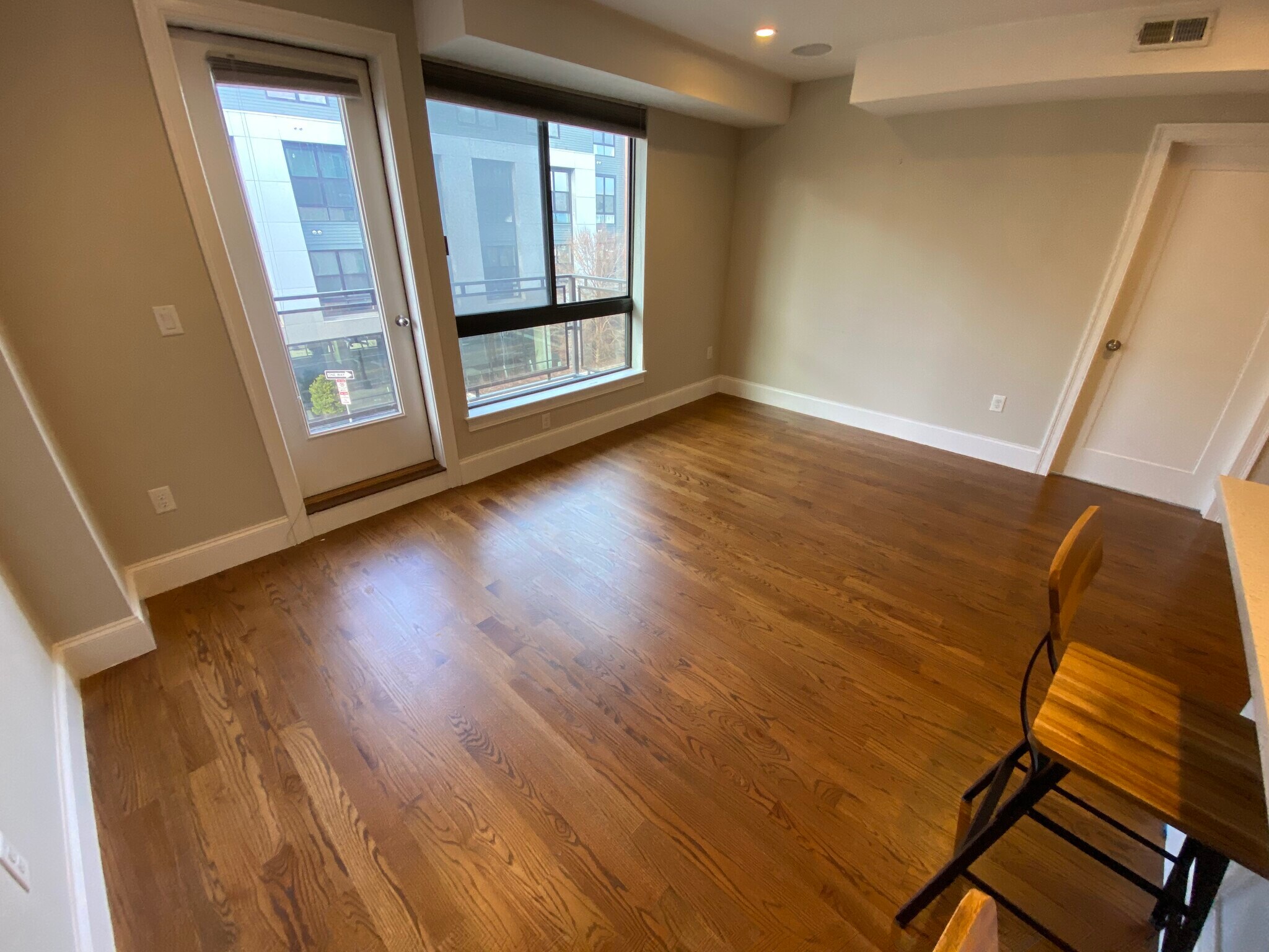 Building Photo - 303 D St