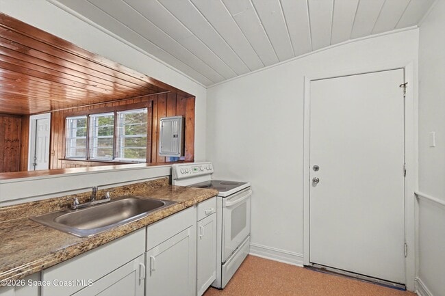 Building Photo - 1708 Pine St