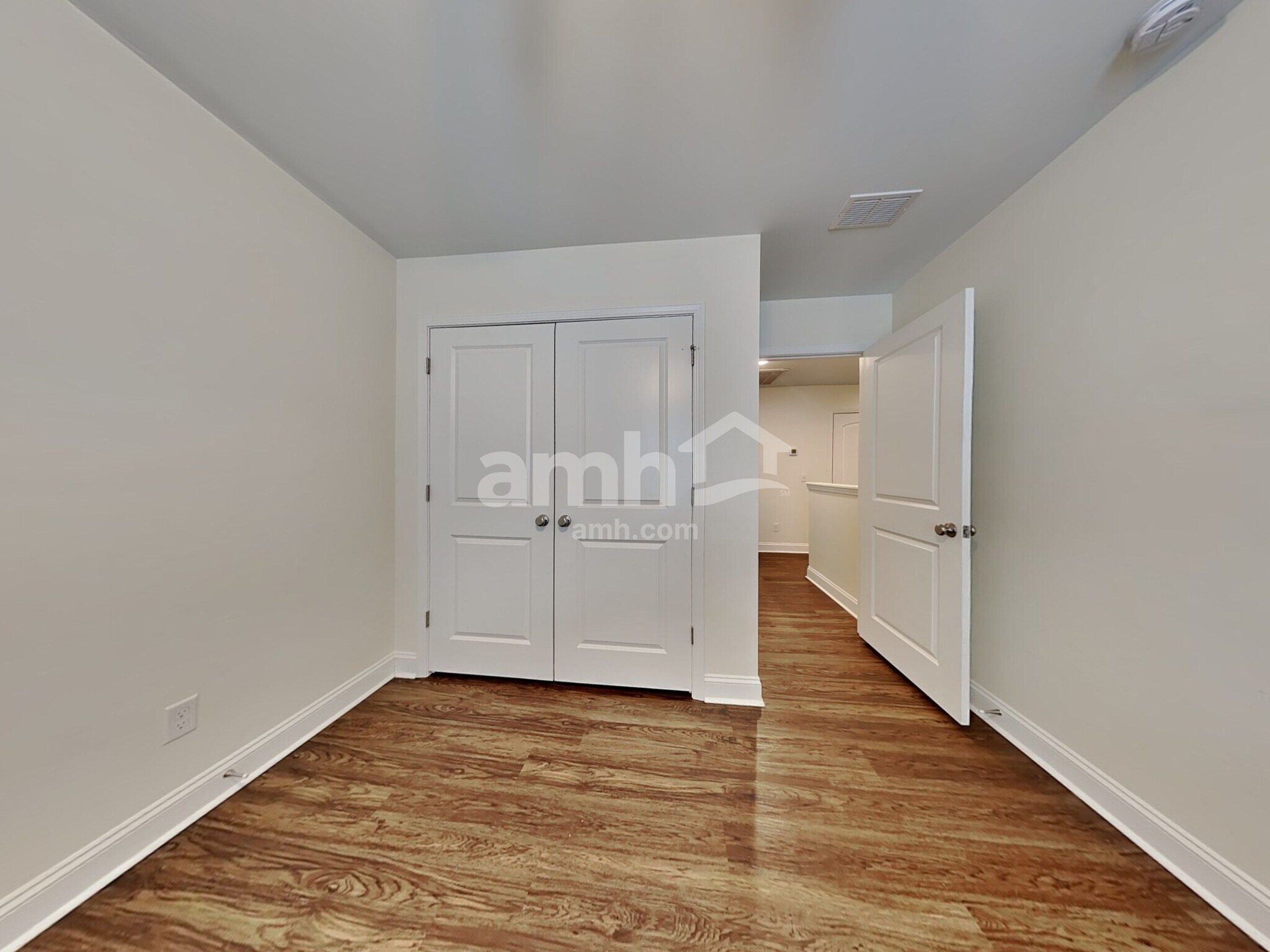 Building Photo - 447 Brookgreen Dr