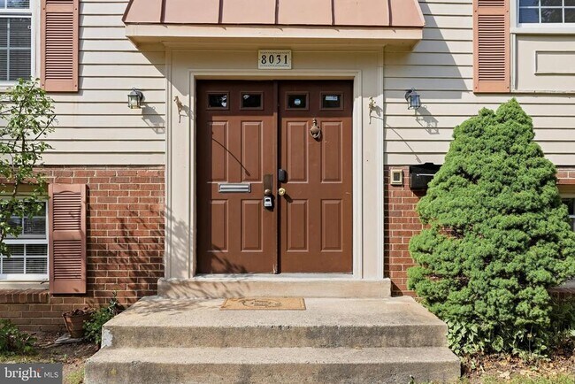 Building Photo - 8031 Sleepy View Ln
