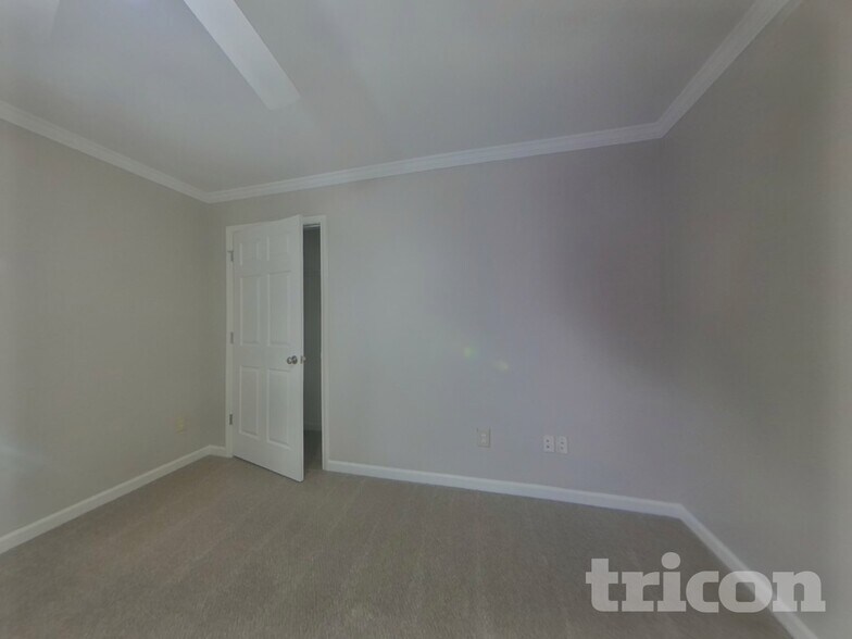 Building Photo - 482 Rutlidge Park Ln