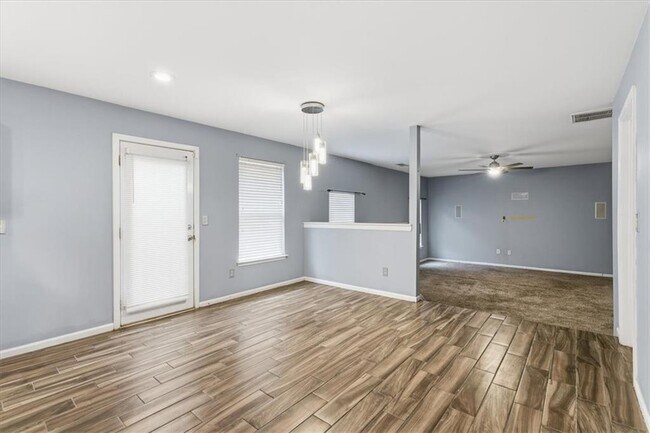 Building Photo - 345 Oxnard Cir SW