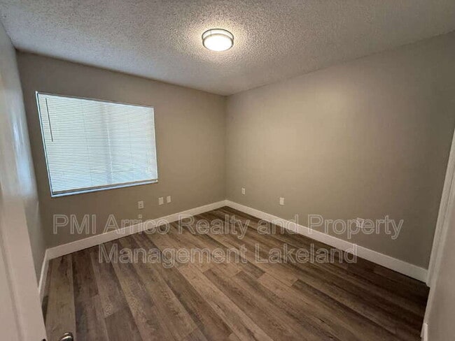 Building Photo - 3588 Raintree Ln