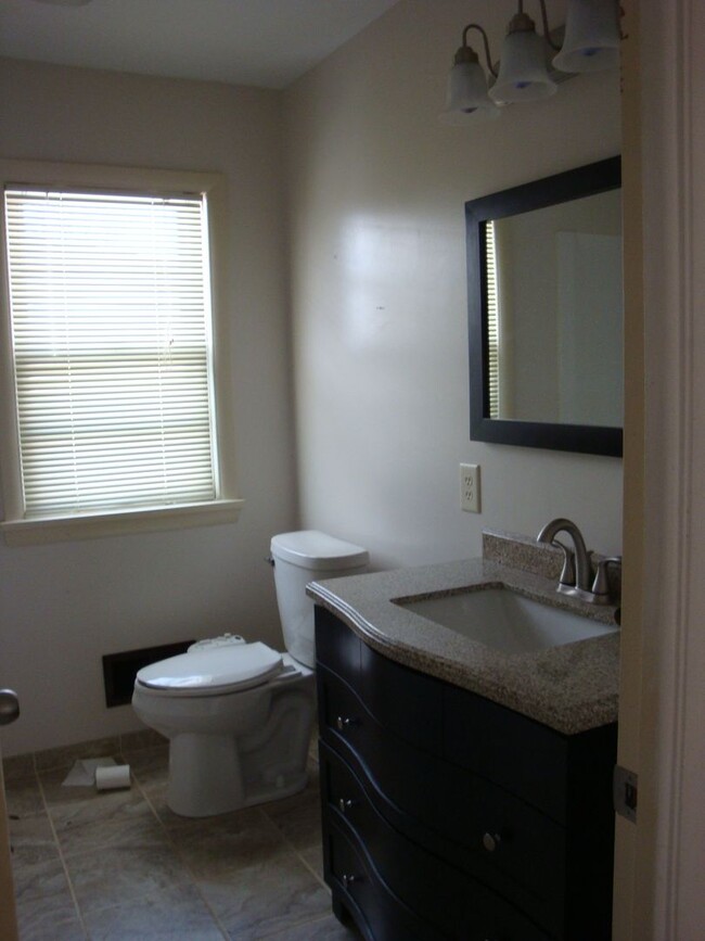 Building Photo - Northside Ranch - 3 Bedroom 1 Bath