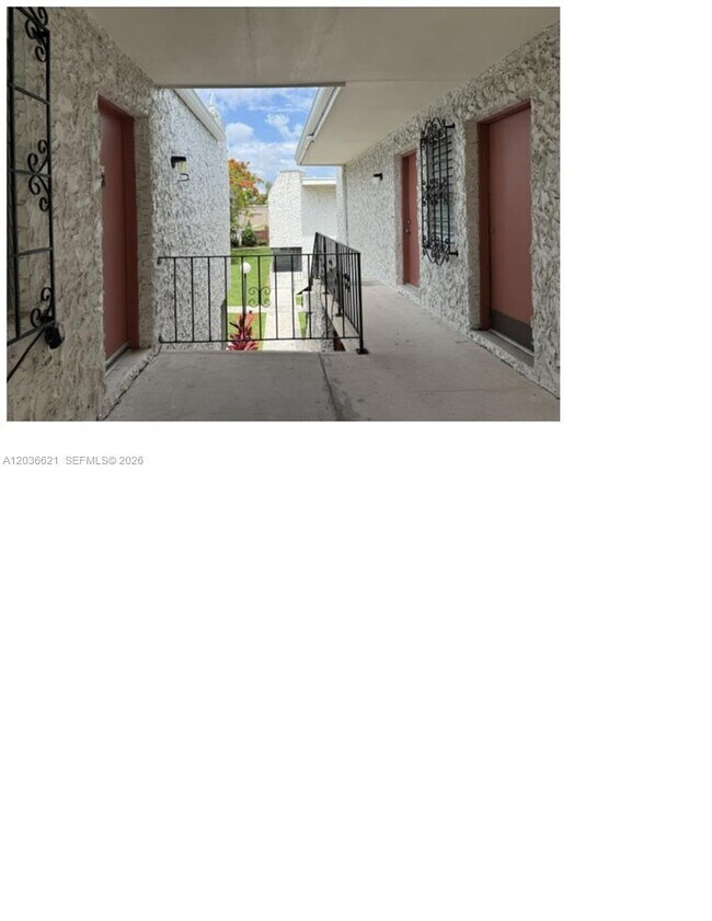 Building Photo - 8701 SW 141st St