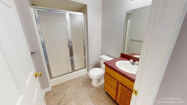 Building Photo - 2666 S Knightsbridge Cir
