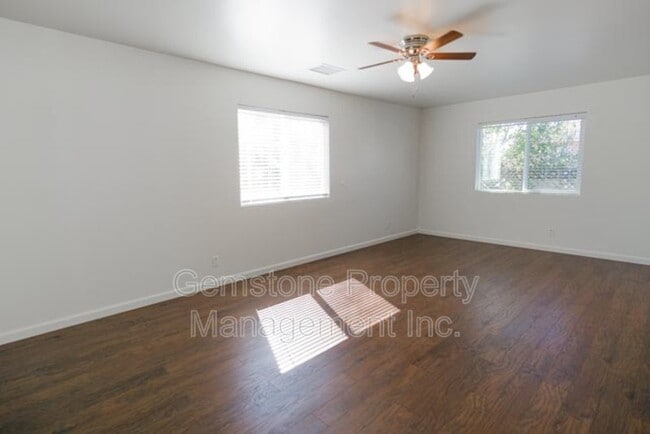 Building Photo - 6203 Mesita Dr