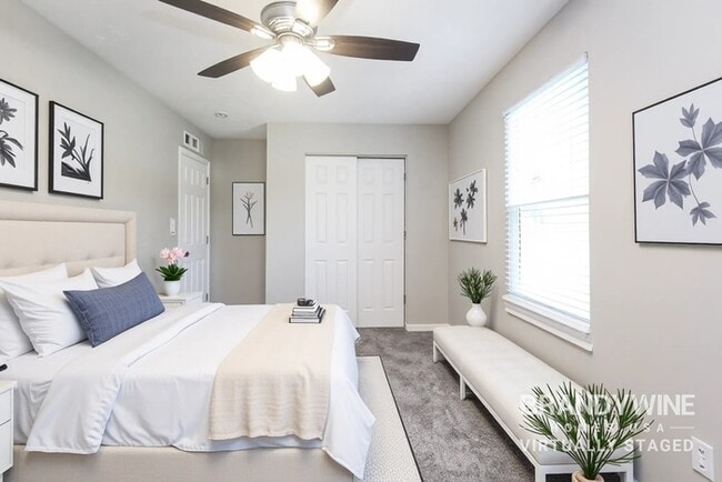 Building Photo - 8825 Royal Meadow Dr