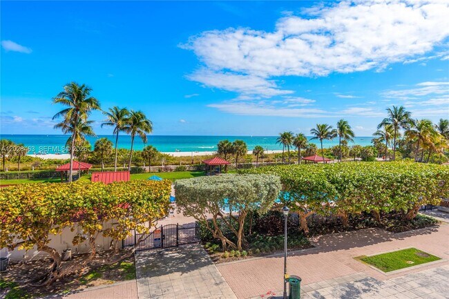 Building Photo - 2555 Collins Ave