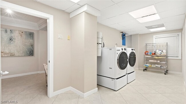 Building Photo - 877 7th St S