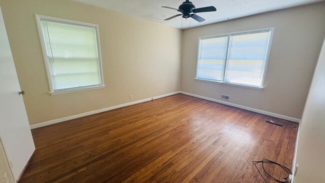 Building Photo - New For Rent in Center Point!