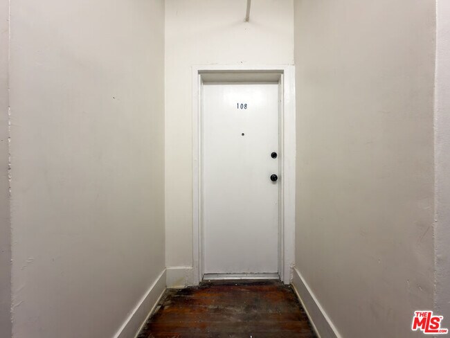 Building Photo - 434 S Rampart Blvd