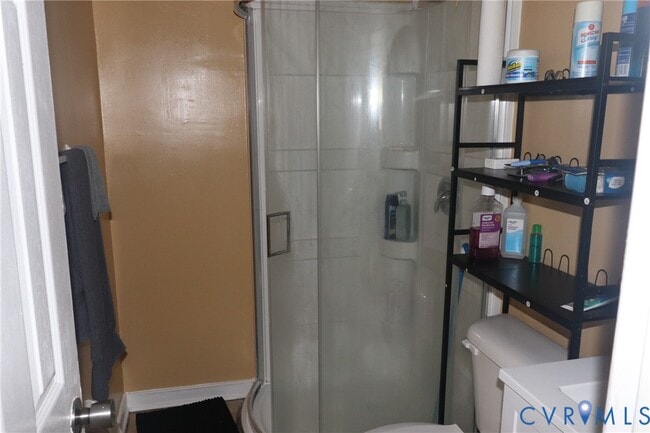 Building Photo - 9500 Minna Dr