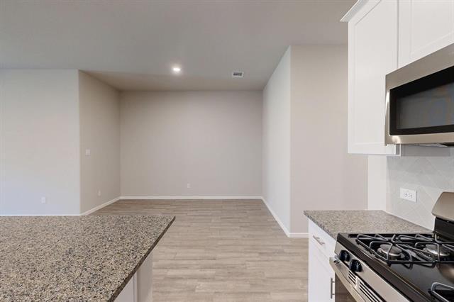 Building Photo - 422 Forsyth Dr