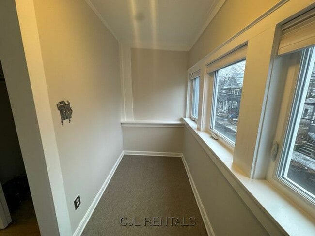 Building Photo - 145 Albion St