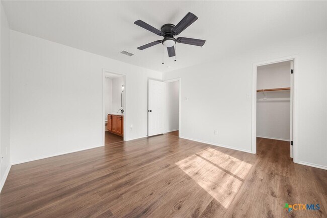 Building Photo - 230 San Felipe Dr