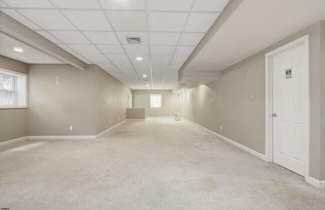 Building Photo - 113 Lighthouse Ln