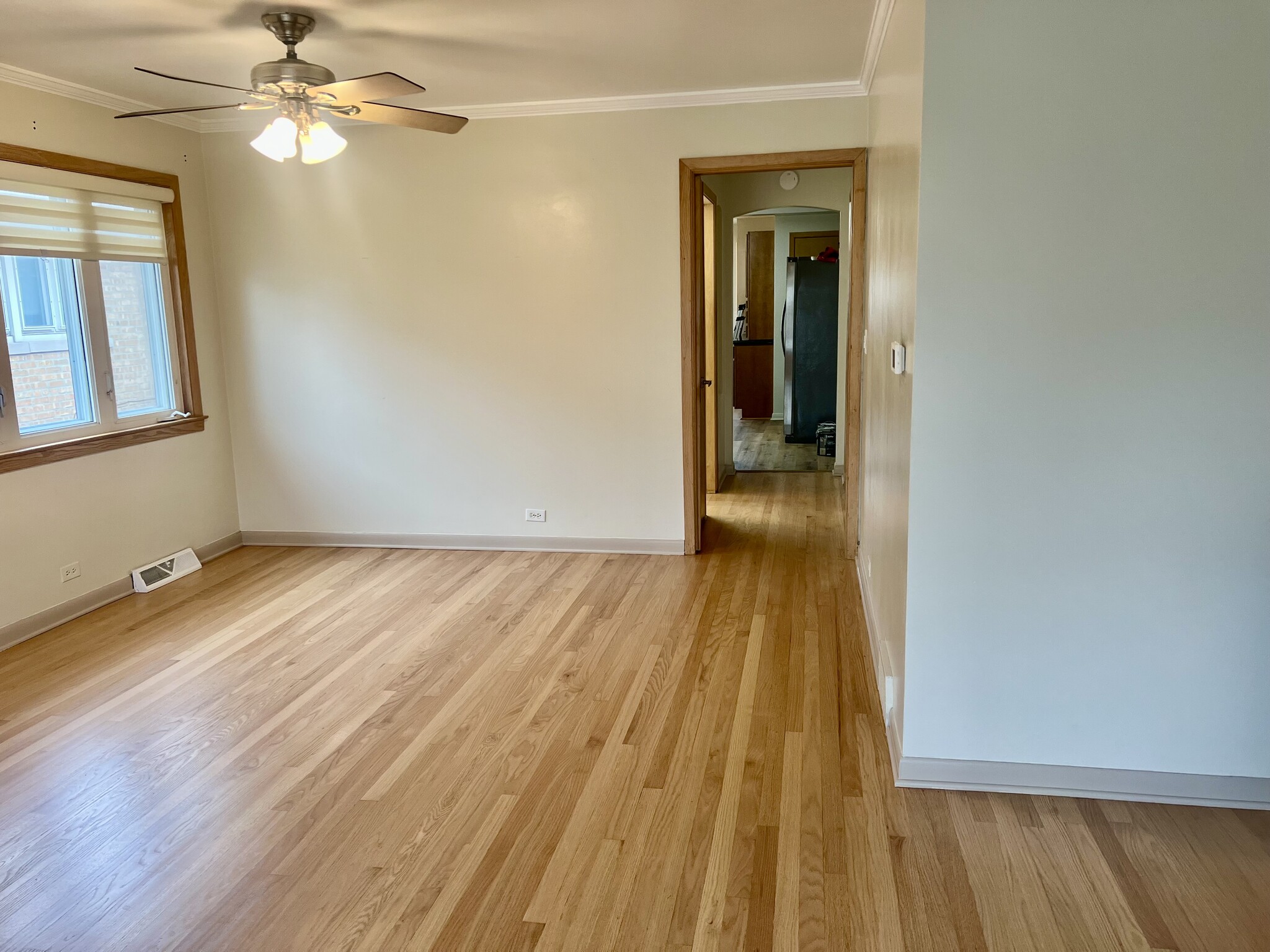 Building Photo - 4852 N Greenwood Ave