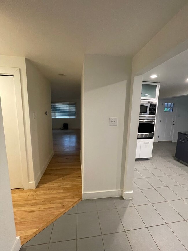 Building Photo - STUNNING Four Bedroom Ranch in Denver, CO-...