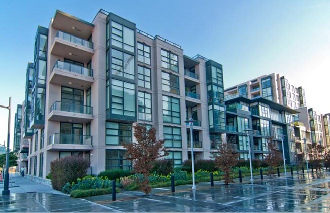 Building Photo - 330 Mission Bay Boulevard North
