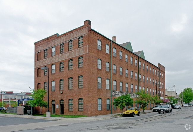 Primary Photo - Indecco Apartments