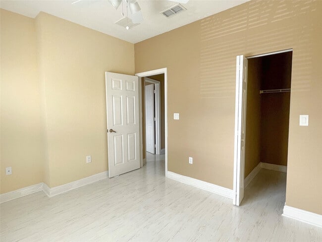 Building Photo - 291 Lake Monterey Cir