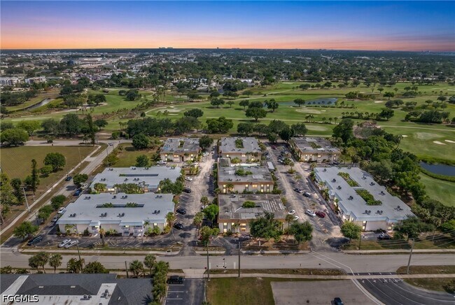 Building Photo - 1830 Maravilla Ave
