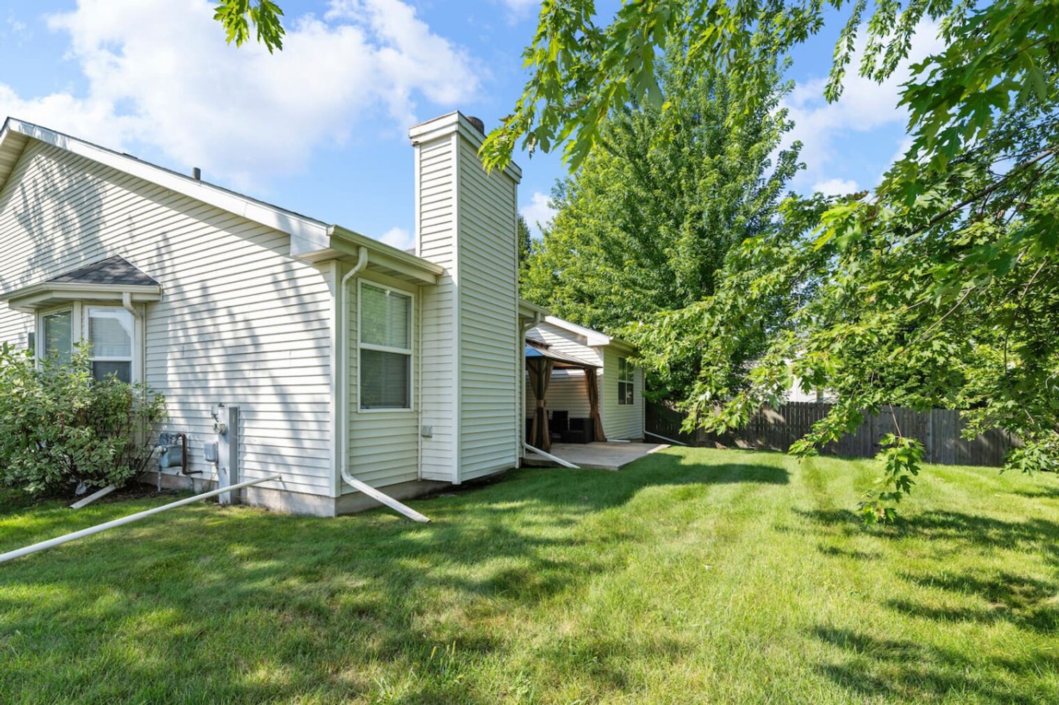 Building Photo - 784 Long Island Cir