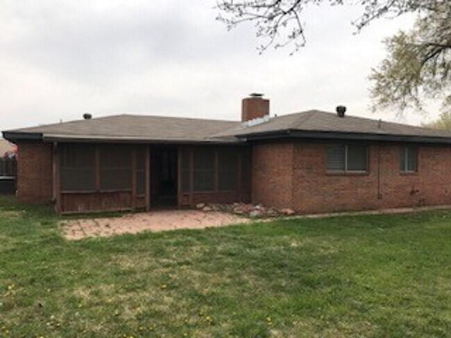 Building Photo - 4614 Buffalo Trail