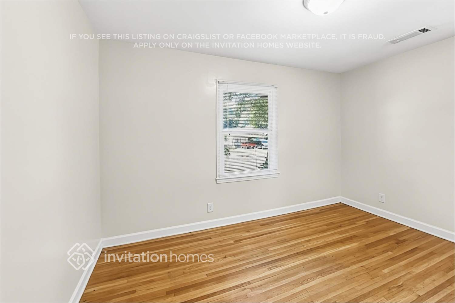 Building Photo - 4001 Abbeydale Dr