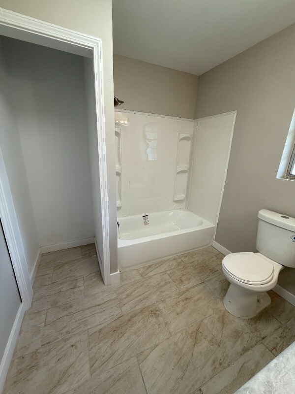 Building Photo - 3596 LA-44