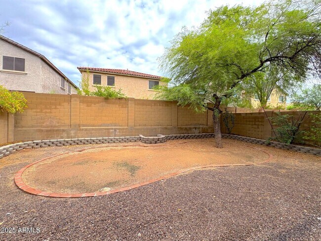 Building Photo - 5424 W Hobby Horse Dr