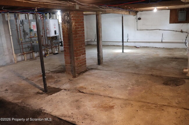 Building Photo - 712 W Lackawanna Ave