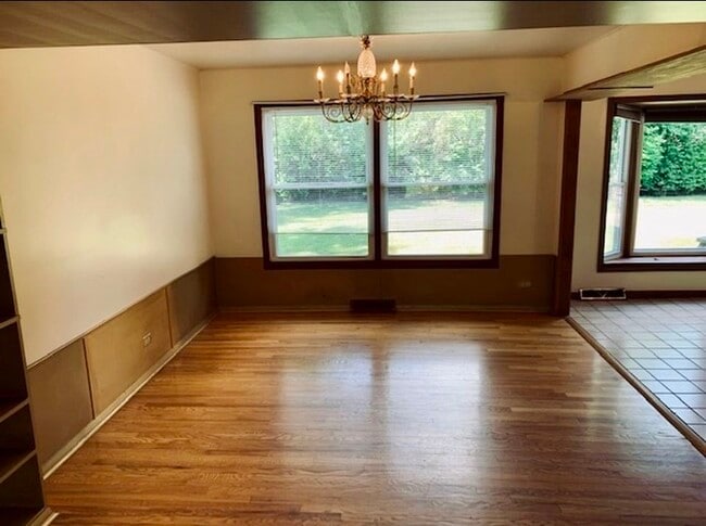 Building Photo - 9S174 Nantucket Dr