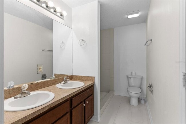 Building Photo - 16727 SE 91st St